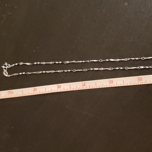 Interlocking Heart Necklace - Picture 7 of 8